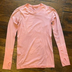Lululemon Swiftly Tech long sleeve size 6